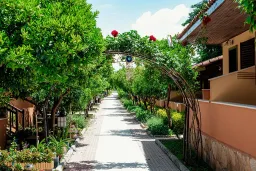 OZLEM GARDEN HOTEL