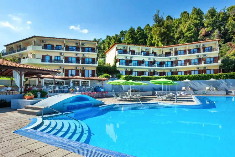 PALLADIUM HOTEL Pools & Beach