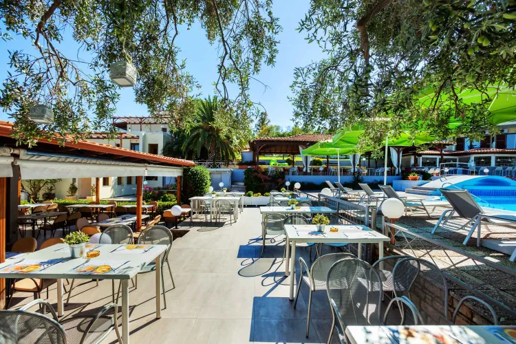 PALLADIUM HOTEL Restaurants
