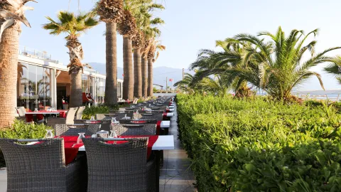 PALM WINGS BEACH RESORT AND SPA KUSADASI Restaurants