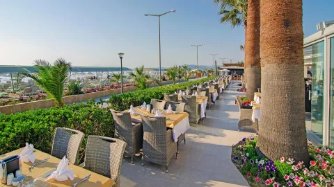 PALM WINGS BEACH RESORT AND SPA KUSADASI Restaurants