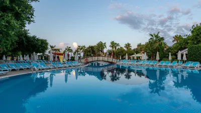 PALMERAS BEACH HOTEL Pools & Beach
