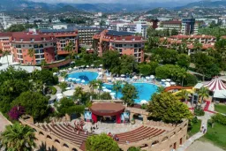 PALMERAS BEACH HOTEL