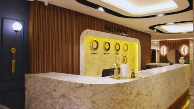 PALMERAS BEACH HOTEL Lobby