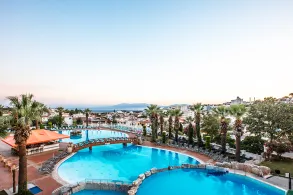 PALMIN HOTEL Pools & Beach