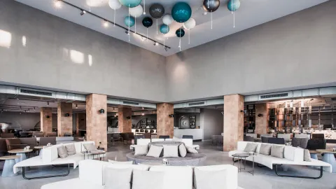 PALOMA FINESSE SIDE Restaurants