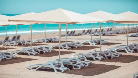 PALOMA ORENDA RESORT Pools & Beach