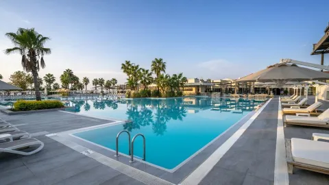 PALOMA ORENDA RESORT Pools & Beach
