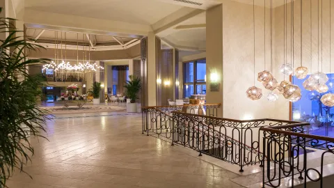 PALOMA PERISSIA Lobby