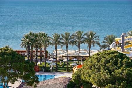 PALOMA SENCIA (ex. CORNELIA DELUXE RESORT ) Pools & Beach