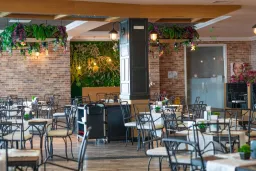 PARADISE BEACH HOTEL Restaurants