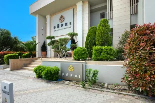 PEFKI DELUXE RESIDENCES General Images
