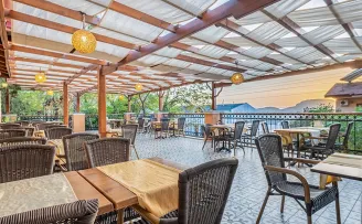 PERDIKIA HILL HOTEL Restaurants