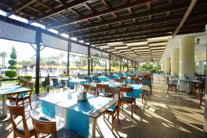 PERRE DELTA HOTEL Restaurants