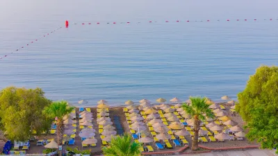 PETUNYA BEACH RESORT Pools & Beach