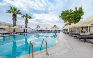 PETUNYA BEACH RESORT Pools & Beach