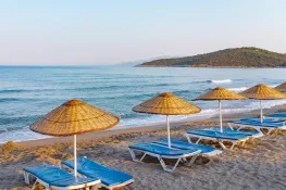 PIGALE BEACH RESORT Pools & Beach