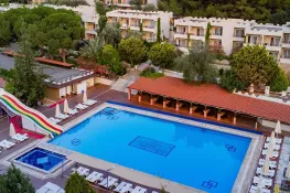 PIGALE BEACH RESORT Pools & Beach
