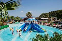 PINE BAY HOLIDAY RESORT Mini Club