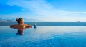 PINE BAY HOLIDAY RESORT Pools & Beach