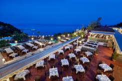 PINE BAY HOLIDAY RESORT Restaurants
