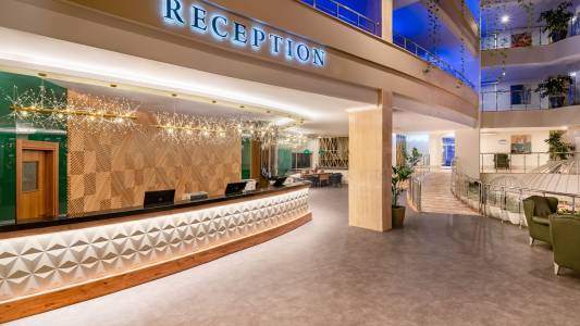 PINE BEACH BELEK Lobby