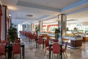 PINE HOUSE HOTEL Restaurants