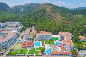 PINETA CLUB HOTEL