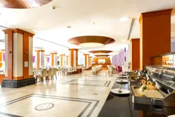 PINETA PARK DELUXE HOTEL Restaurants