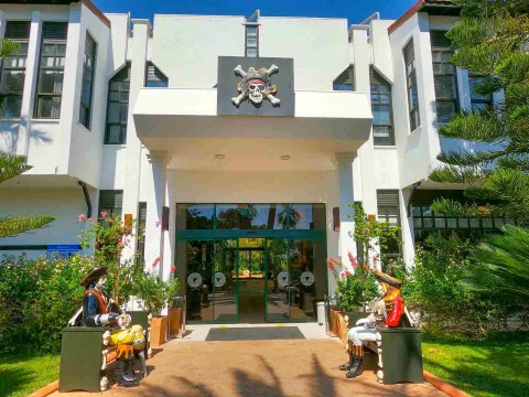 PIRATES BEACH CLUB General Images