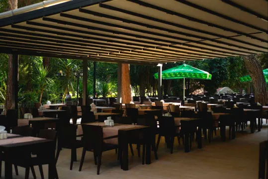 PIRATES PARK RESORT Restaurants