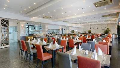 PIRIL HOTEL Restaurants
