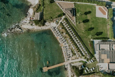 PIRIL HOTEL Pools & Beach