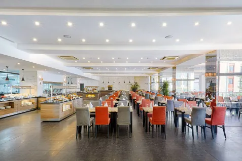 PIRIL HOTEL Restaurants
