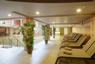 PIRIL HOTEL Pools & Beach