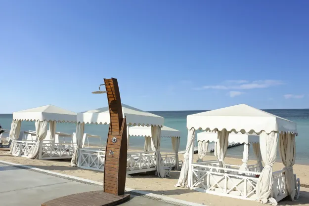 POMEGRANATE WELLNESS SPA HOTEL Pools & Beach