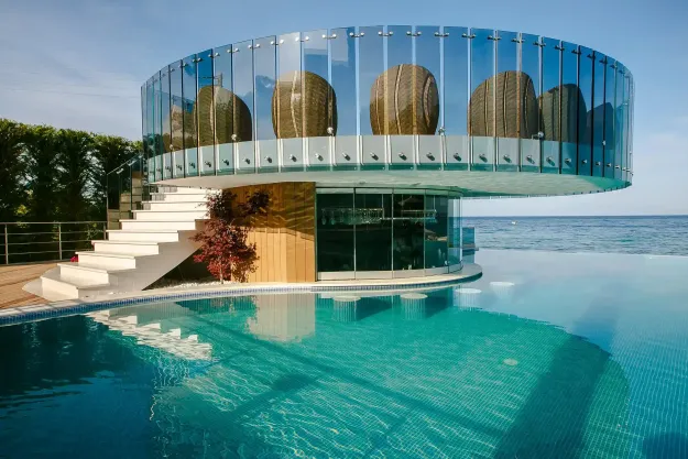 POMEGRANATE WELLNESS SPA HOTEL Pools & Beach