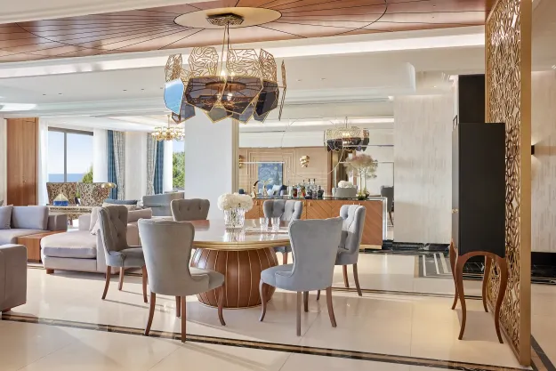 POMEGRANATE WELLNESS SPA HOTEL Bars