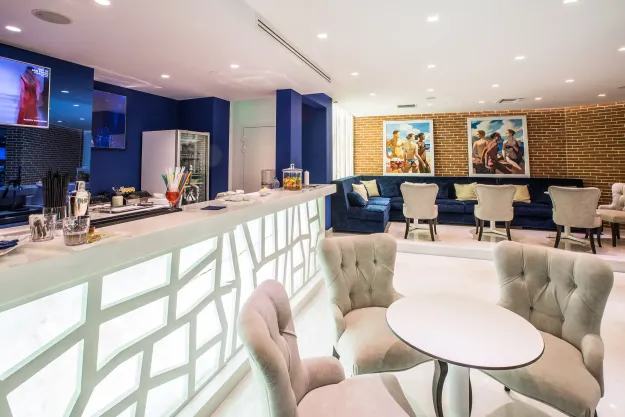 POMEGRANATE WELLNESS SPA HOTEL Bars