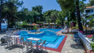 PORFI BEACH HOTEL Pools & Beach