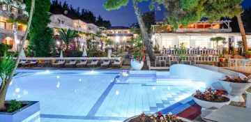 PORFI BEACH HOTEL Pools & Beach