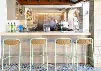 PORTES BEACH HOTEL Bars