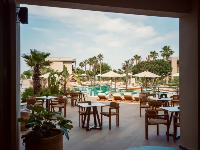 PORTES THEROS HOTEL ADULTS ONLY 18+ Bars