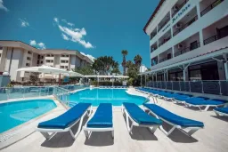 PORTOFINO HOTEL Pools & Beach