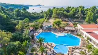 POSEIDON RESORT HOTEL Pools & Beach