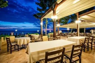 POSSIDI HOLIDAYS RESORT - SUITES HOTEL Restaurants