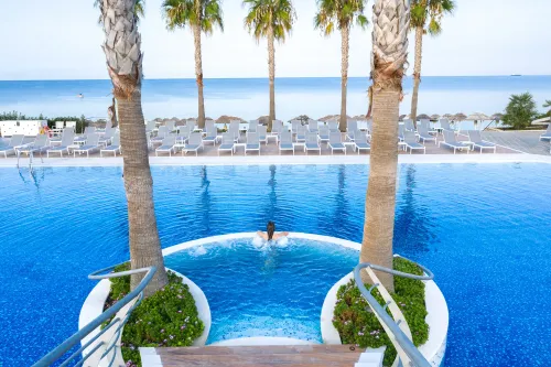 POTIDEA PALACE HOTEL Pools & Beach