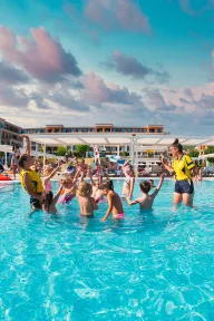PREMIER FORT BEACH HOTEL Mini Club