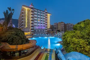 PRESTIGE ALANYA Pools & Beach