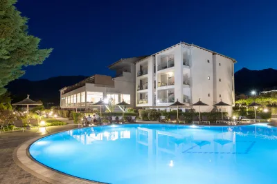 PRINCESS GOLDEN BEACH Pools & Beach